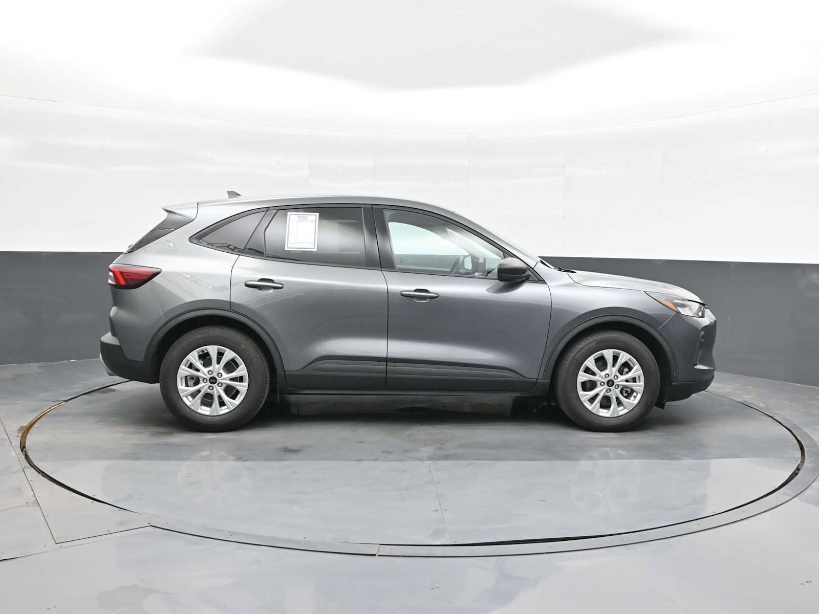 Used 2025 Ford Escape Active image 9