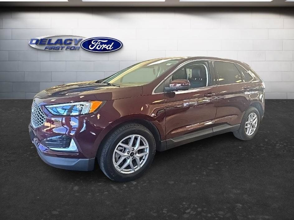 Used 2023 Ford Edge SEL AWD/4WD image 2