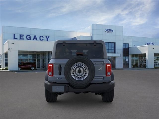 New 2025 Ford Bronco 4-Door image 5