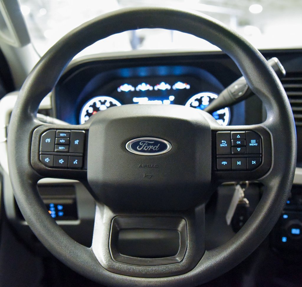 Used 2023 Ford F250 XLT w/ FX4 Off-Road Package image 21