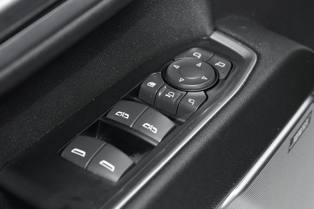 Used 2024 Chevrolet Silverado 2500 High Country w/ High Country Premium Package image 18