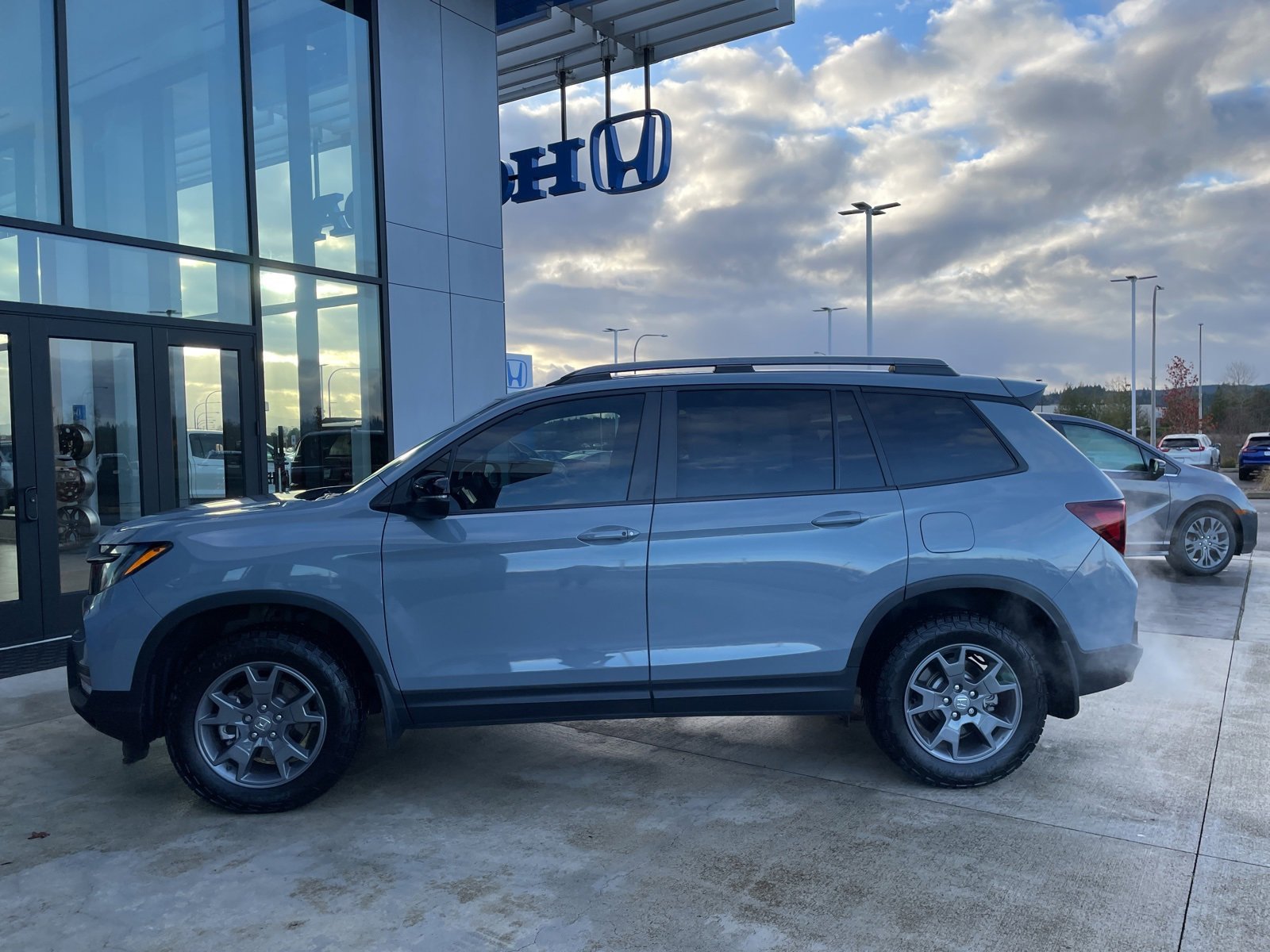 Used 2024 Honda Passport TrailSport image 8