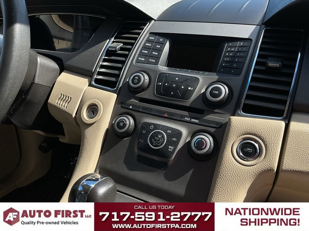 Used 2013 Ford Taurus SE FWD image 18
