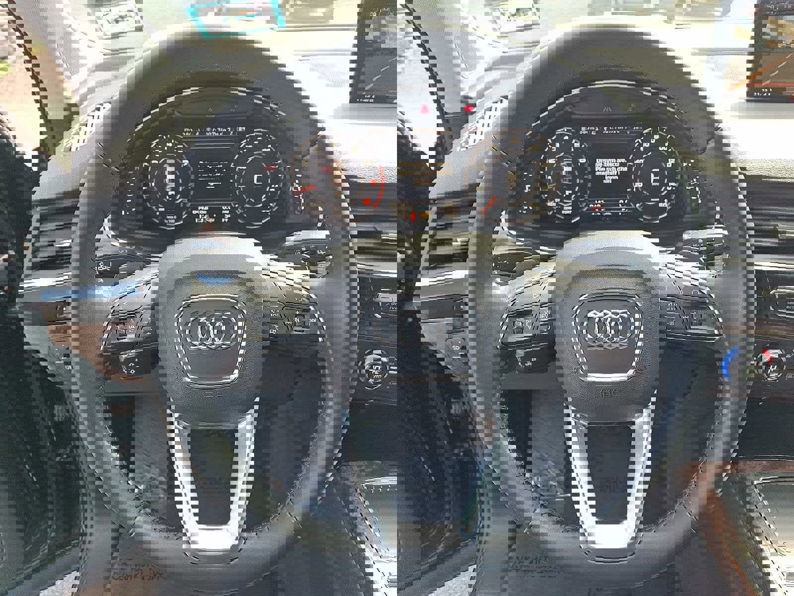 Used 2019 Audi Q7 3.0T Premium Plus w/ Premium Plus Package image 21