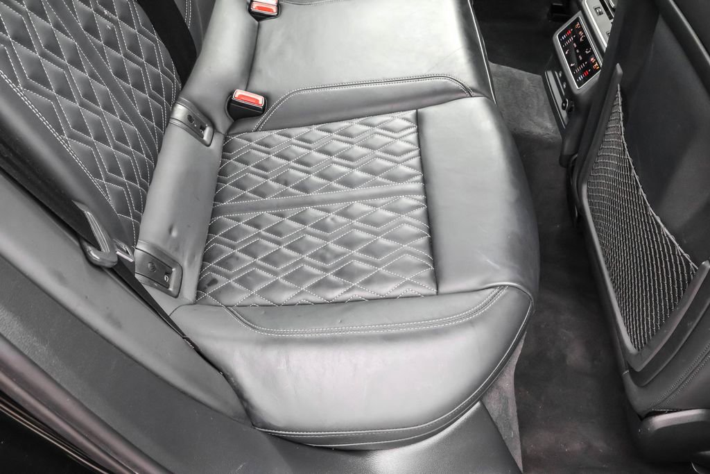 Used 2023 Audi S6 Premium Plus w/ Premium Plus Package image 37