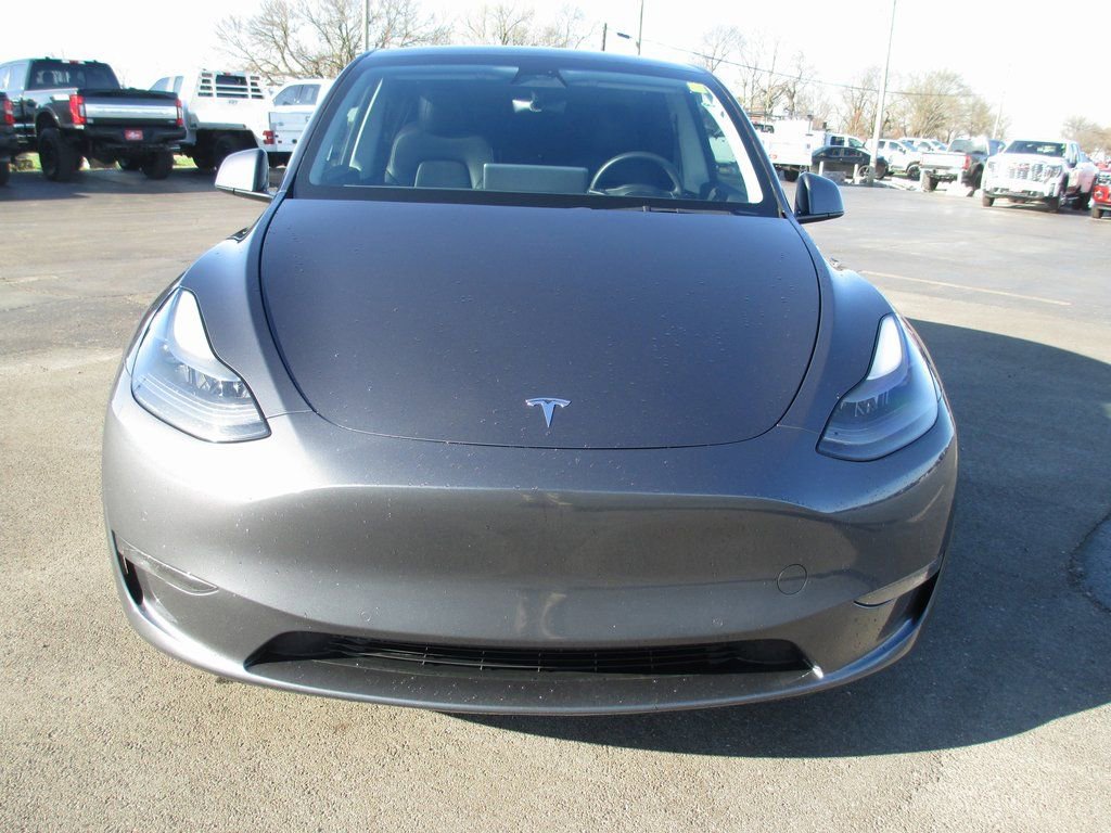Used 2022 Tesla Model Y Performance image 8