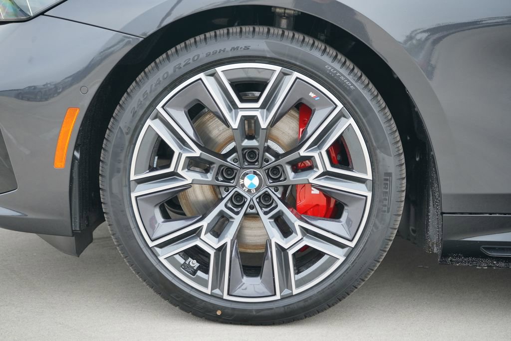 New 2026 BMW i5 eDrive40 w/ M Sport Package RWD image 5