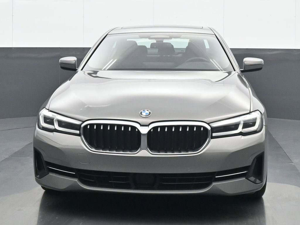 Used 2022 BMW 530i xDrive image 1