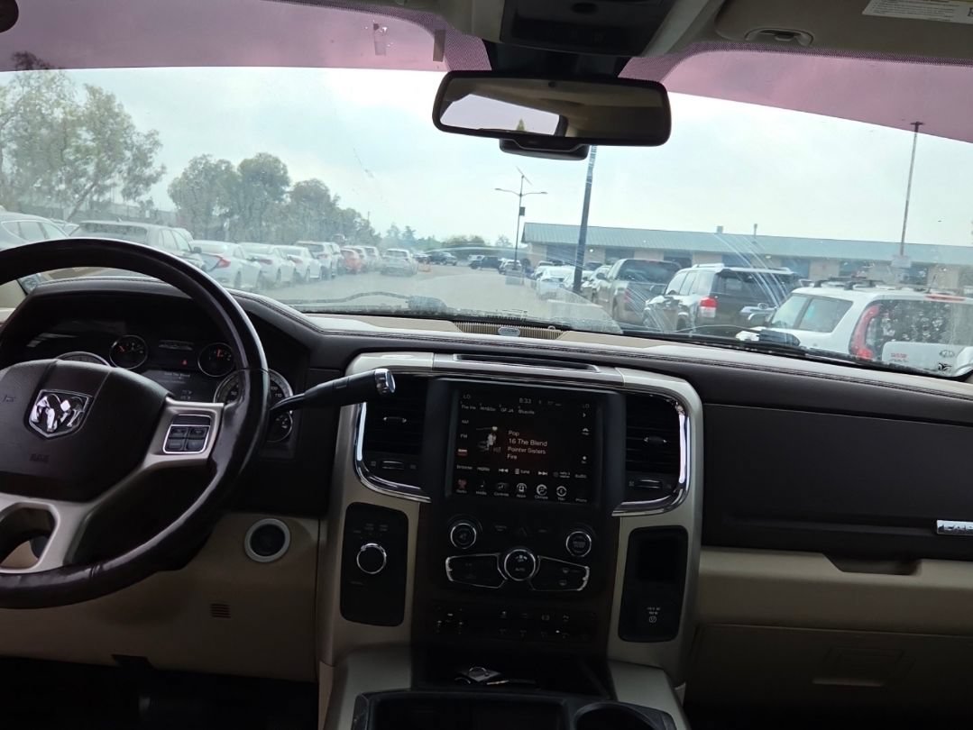 Used 2014 RAM 3500 Laramie w/ Convenience Group AWD/4WD image 10