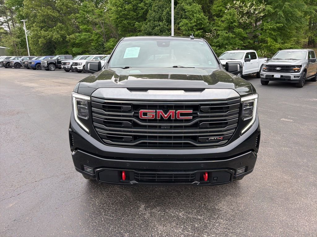 Used 2024 GMC Sierra 1500 AT4 w/ Technology Package image 8