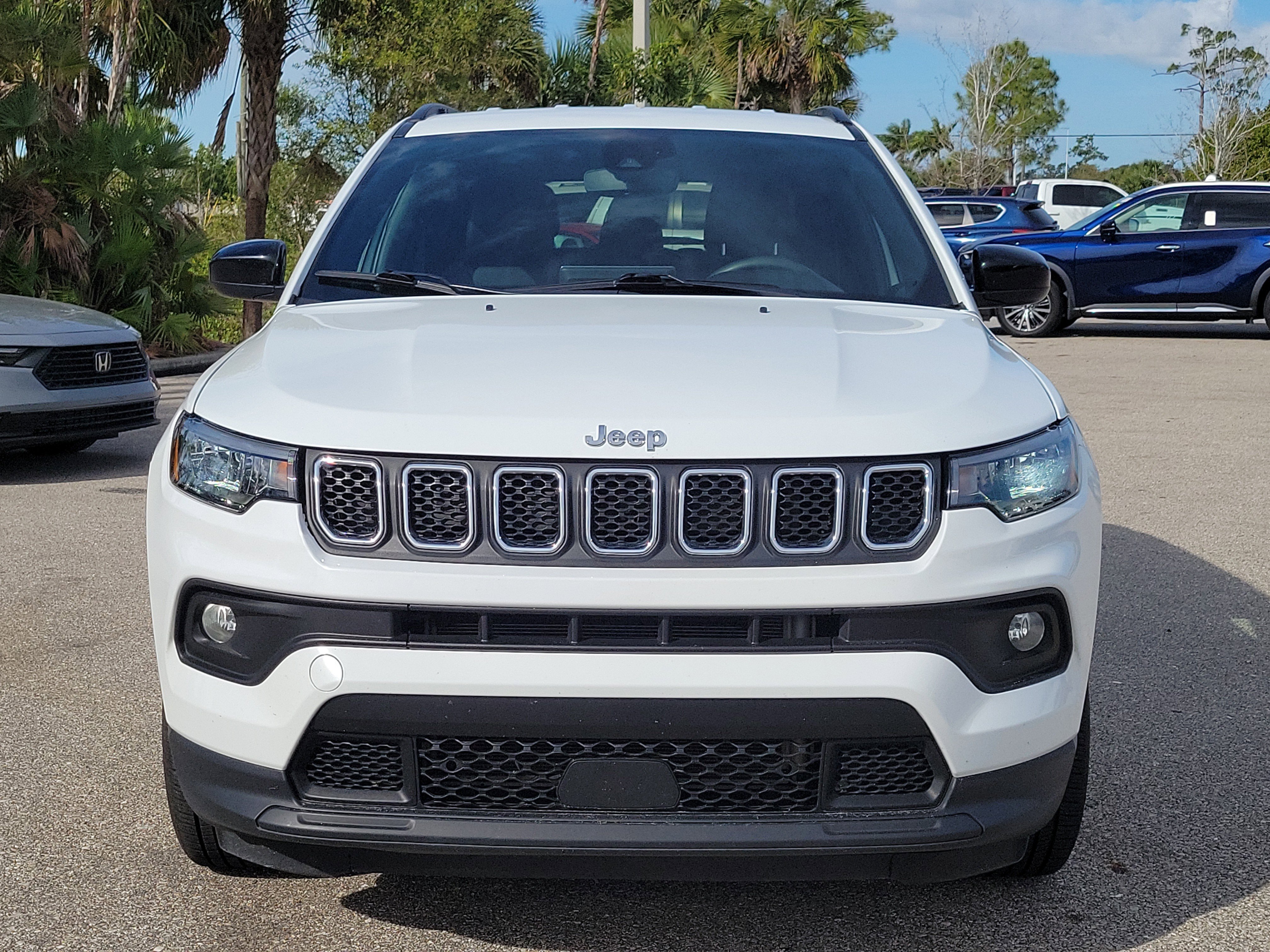 Used 2024 Jeep Compass Latitude video 2