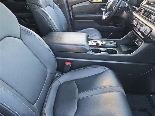 Used 2024 Honda Pilot Touring image 23
