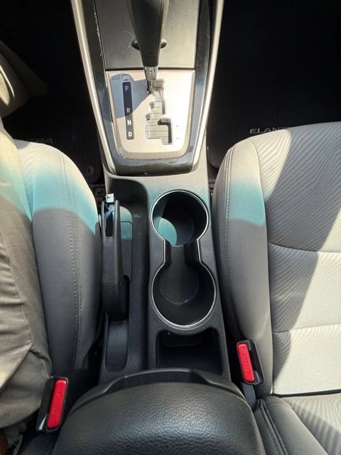 Used 2013 Hyundai Elantra GLS w/ Preferred Pkg FWD image 19