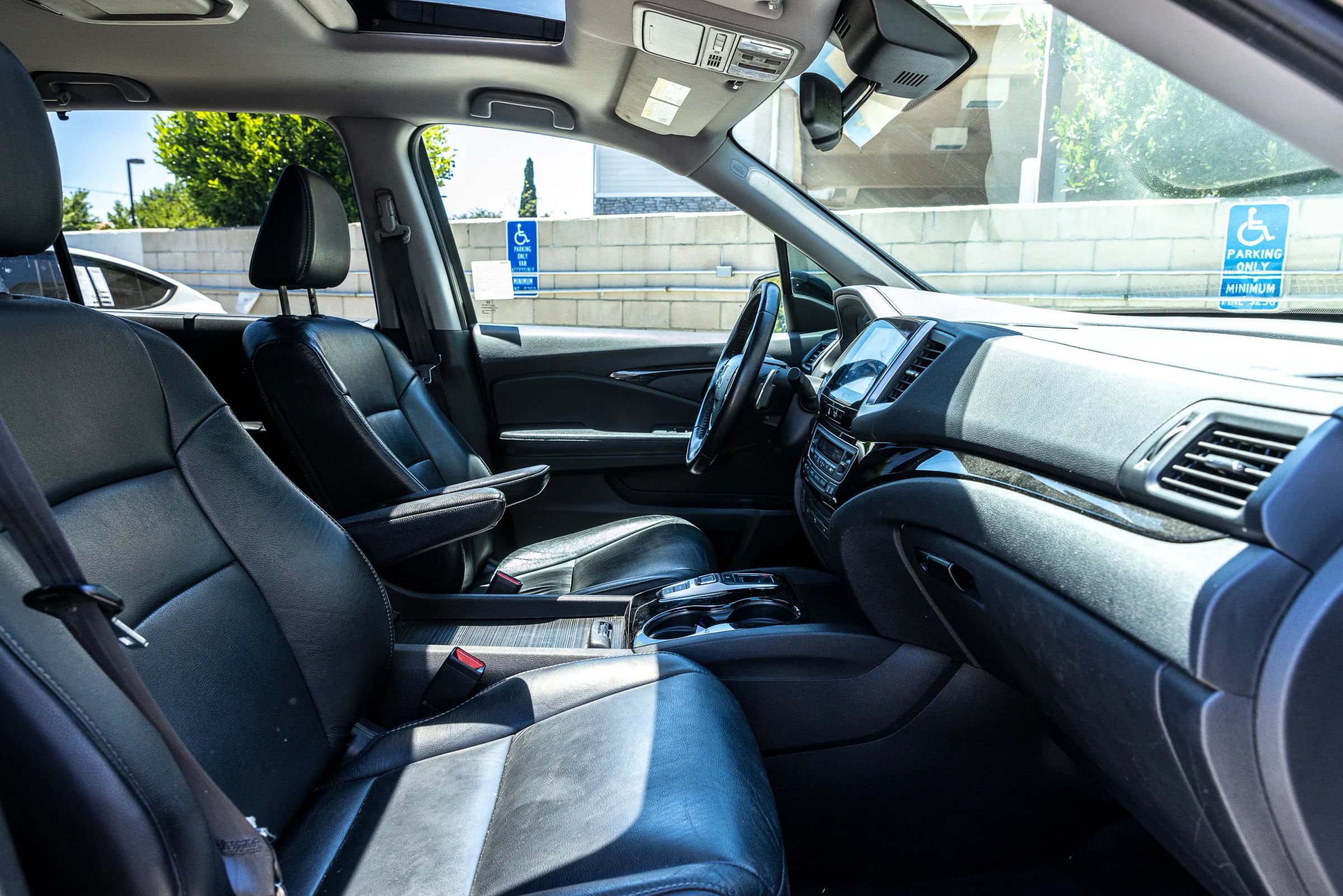 Used 2017 Honda Pilot Touring image 28