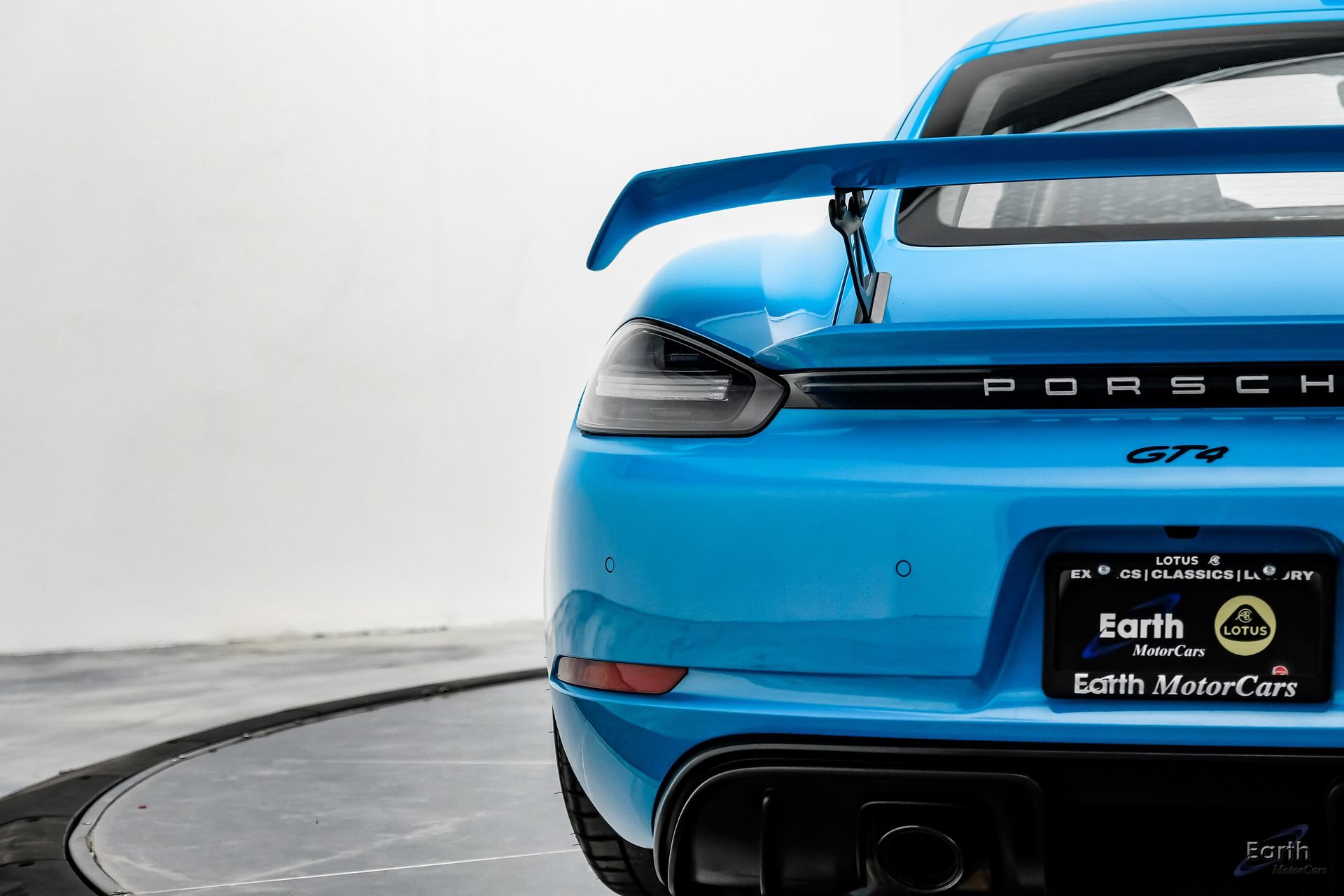 Used 2020 Porsche 718 Cayman GT4 image 15