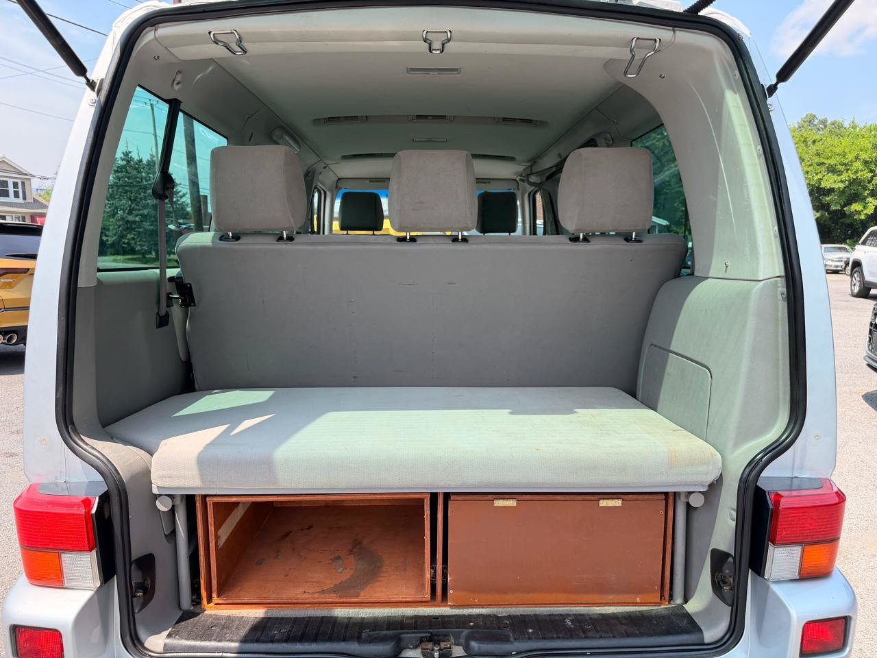 Used 2003 Volkswagen Eurovan MV FWD image 19