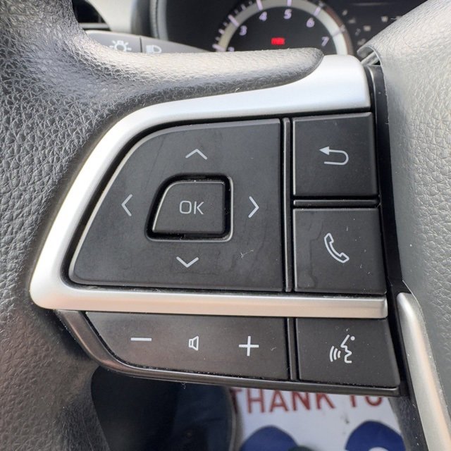 Used 2023 Toyota Highlander L image 26