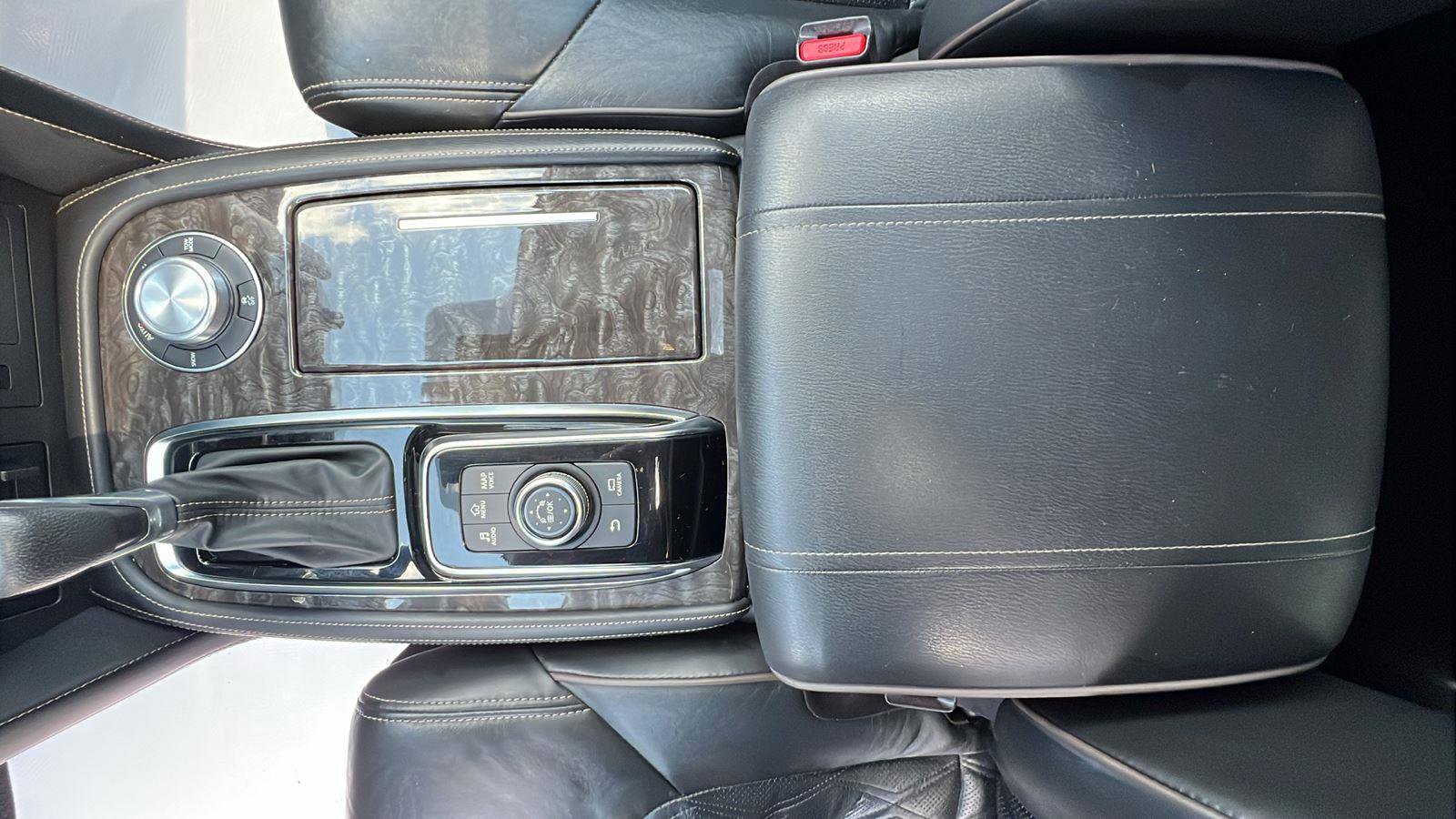 Used 2022 Nissan Armada Platinum w/ Captain's Chairs Package AWD/4WD image 28