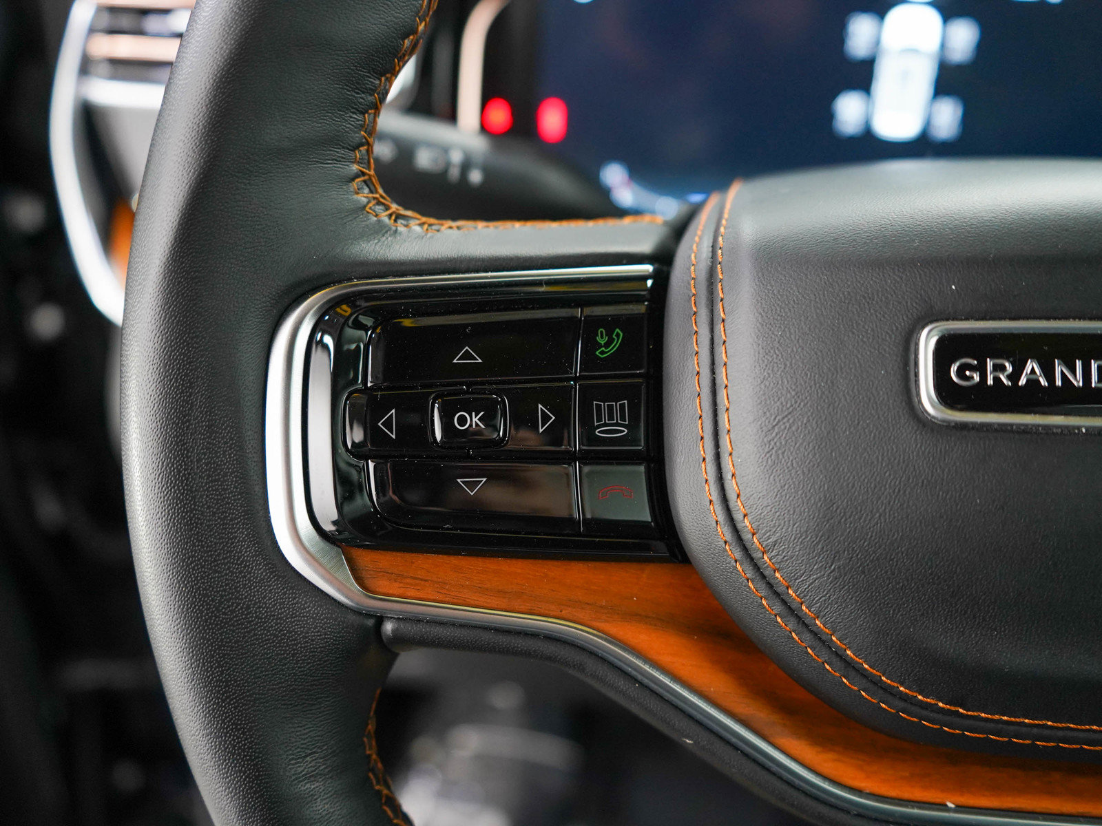 Used 2024 Jeep Grand Wagoneer L Series III image 29