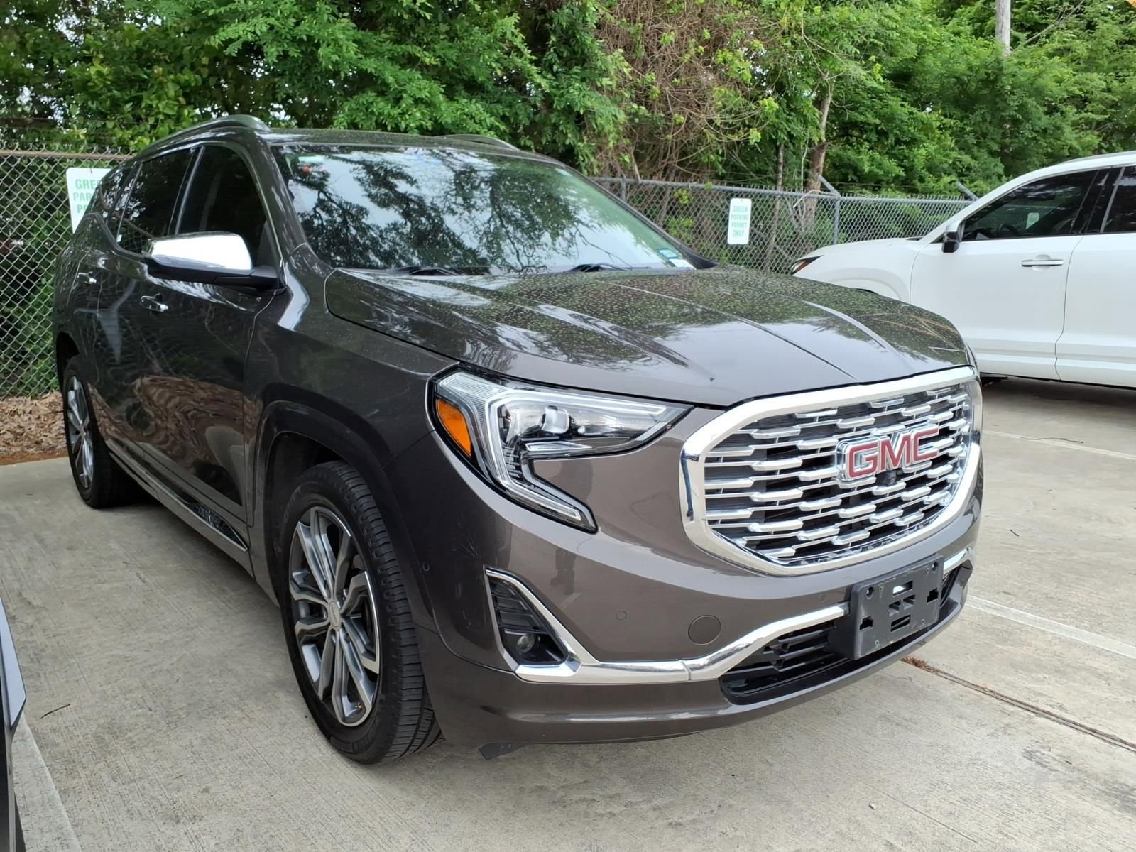 Used 2019 GMC Terrain Denali w/ Advanced Safety Package image 1