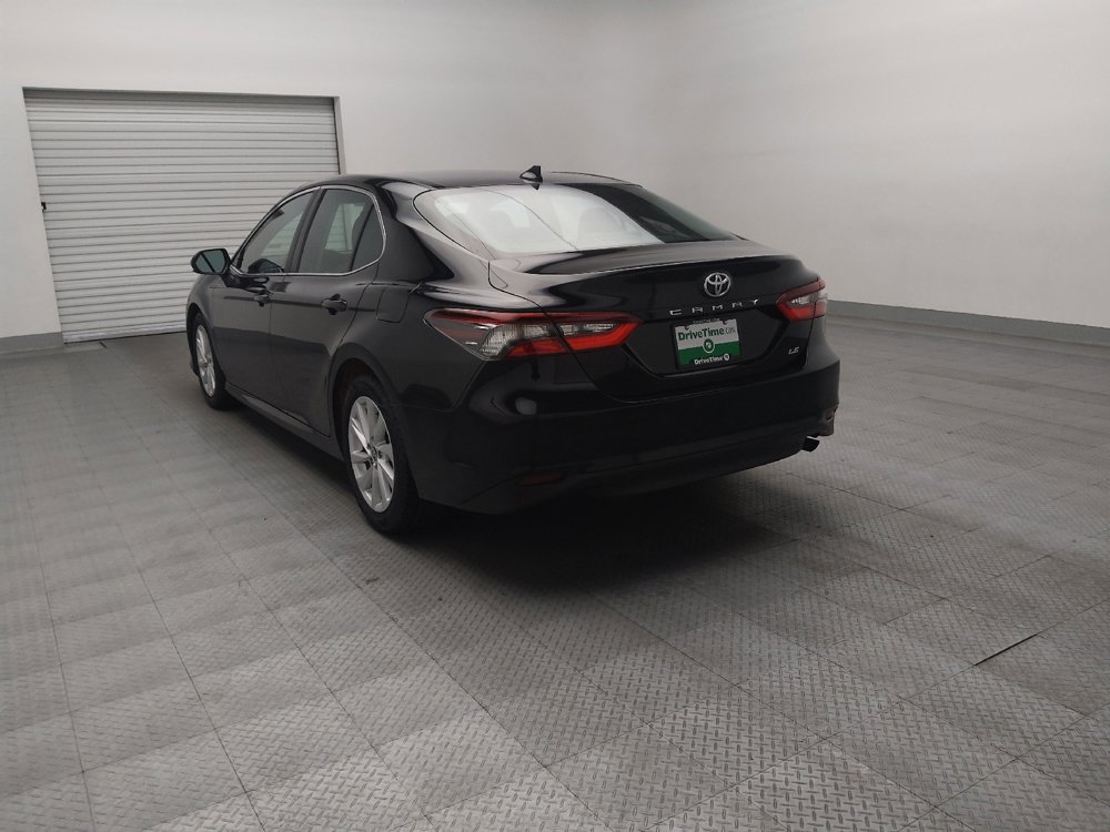 Used 2022 Toyota Camry LE FWD image 5