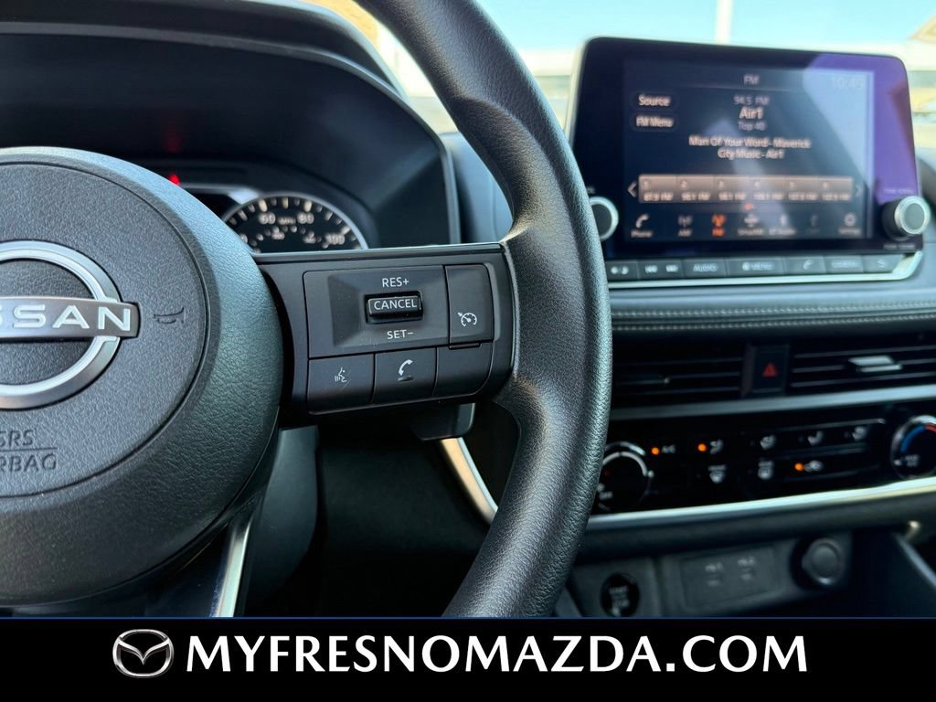 Used 2024 Nissan Rogue S FWD image 20