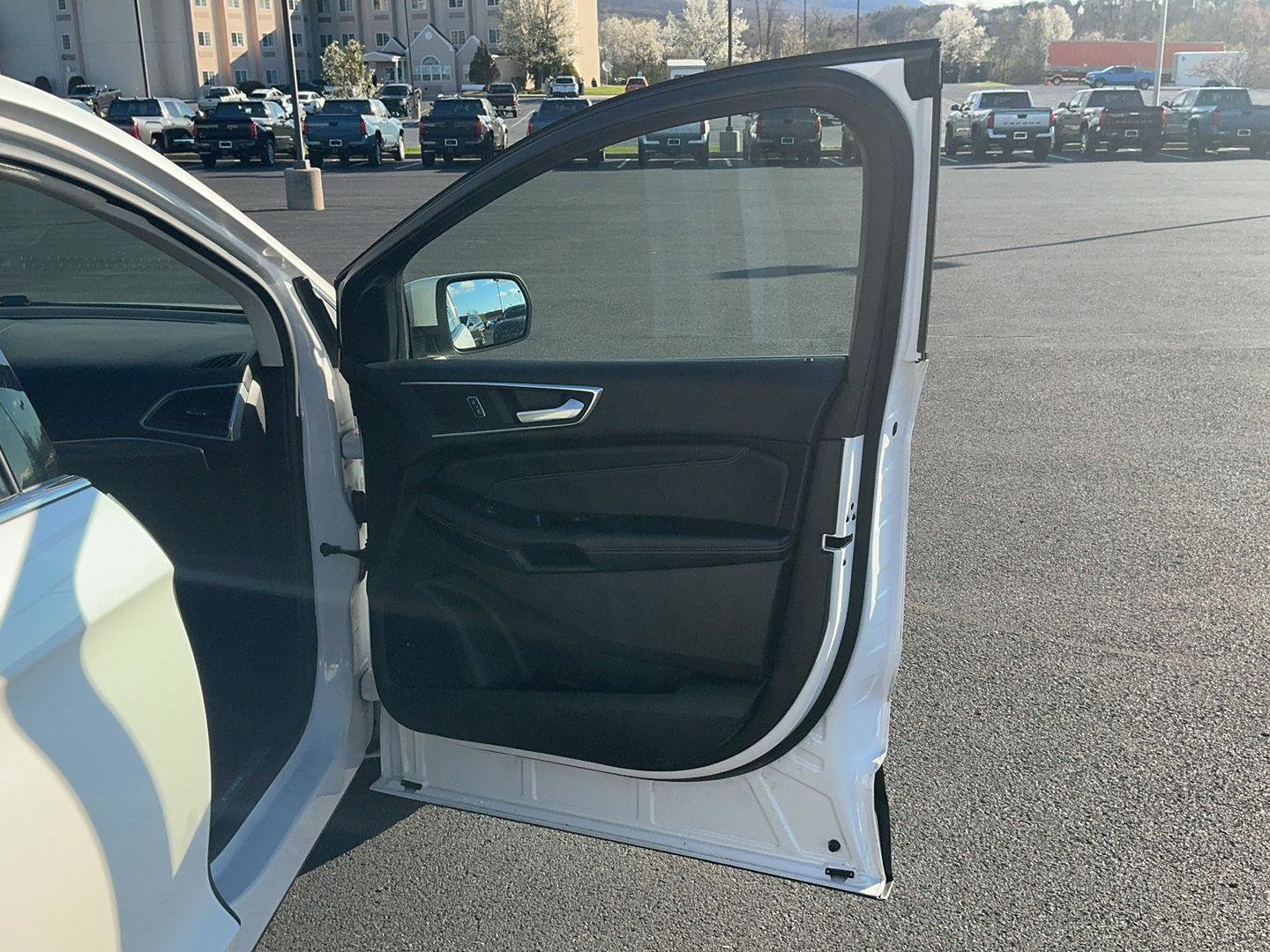 Used 2016 Ford Edge Titanium w/ Equipment Group 301A image 25