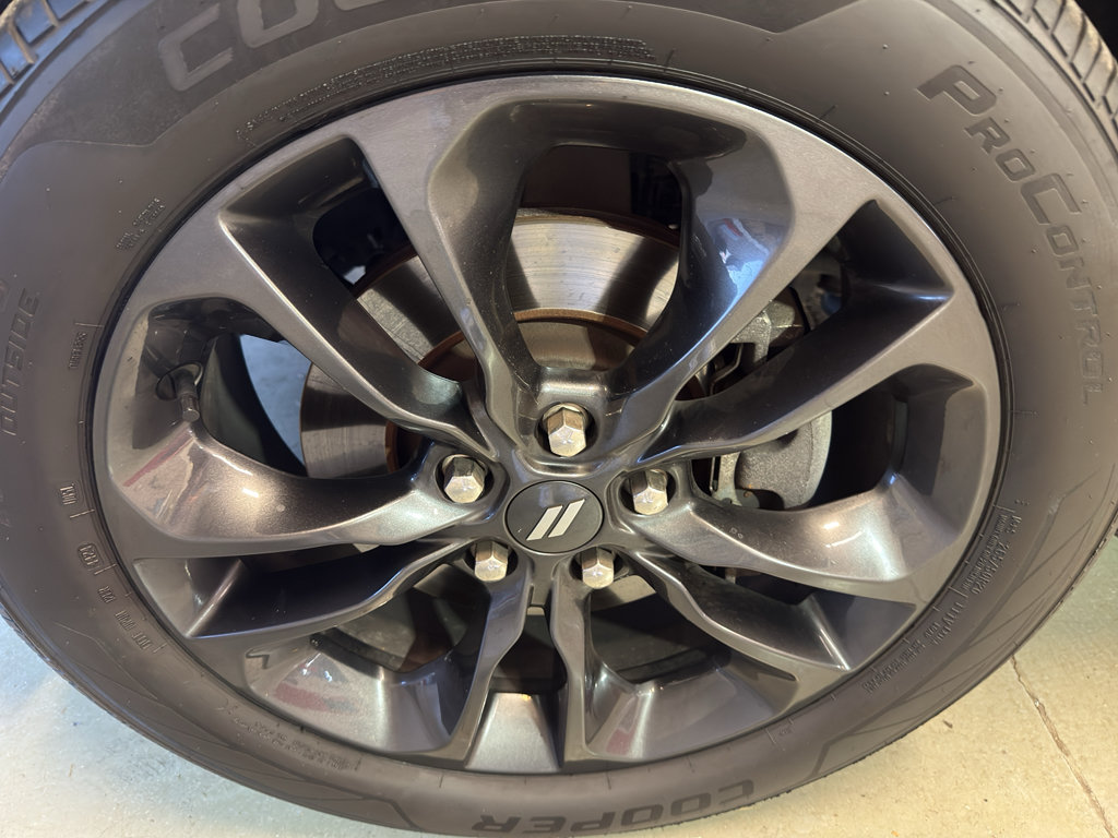 Used 2021 Dodge Durango R/T w/ Blacktop Package AWD/4WD image 36