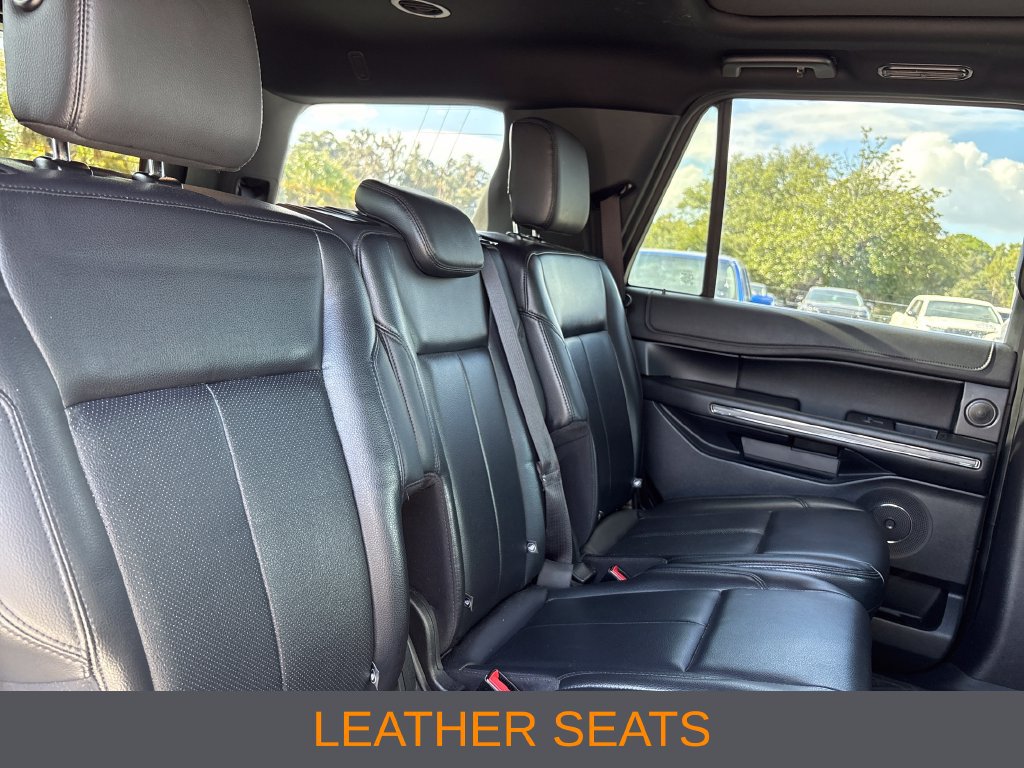 Used 2019 Ford Expedition XLT w/ Equipment Group 202A AWD/4WD image 10