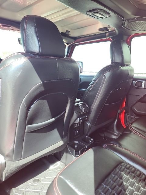 Used 2021 Jeep Wrangler Unlimited Sahara w/ Uconnect 4C Nav & Sound Group image 7