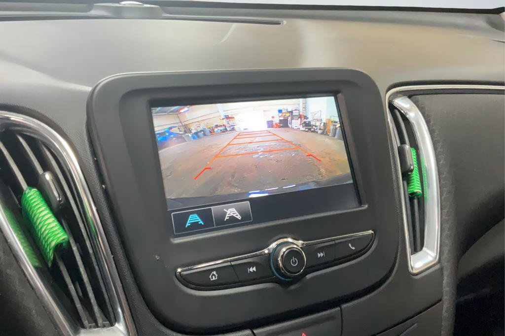 Certified 2017 Chevrolet Malibu LT FWD image 16