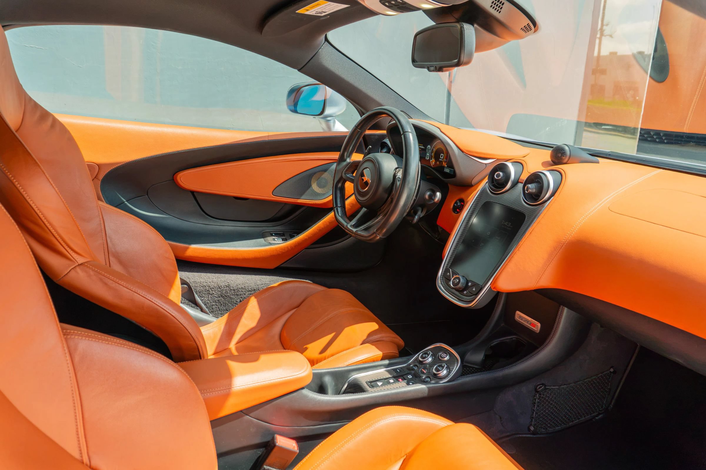 Used 2017 McLaren 570S Coupe RWD image 53