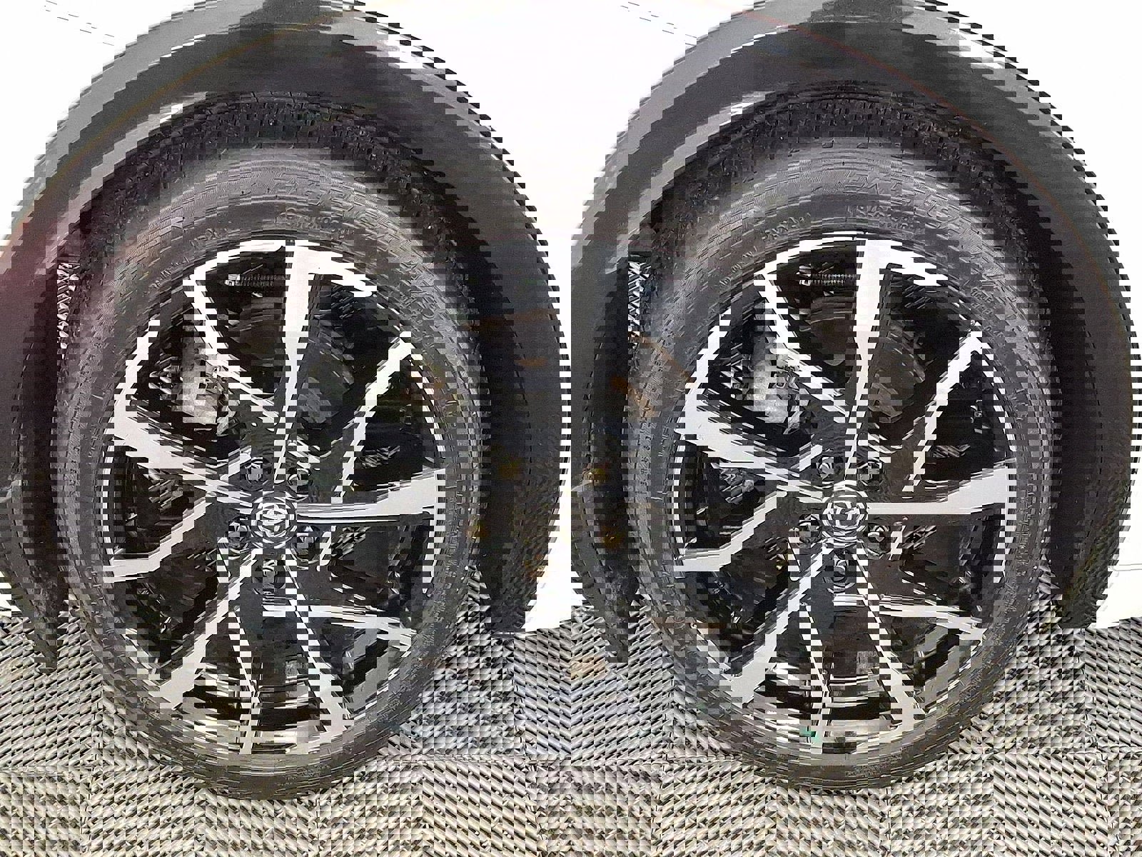 Used 2023 Toyota Prius Prime XSE image 27