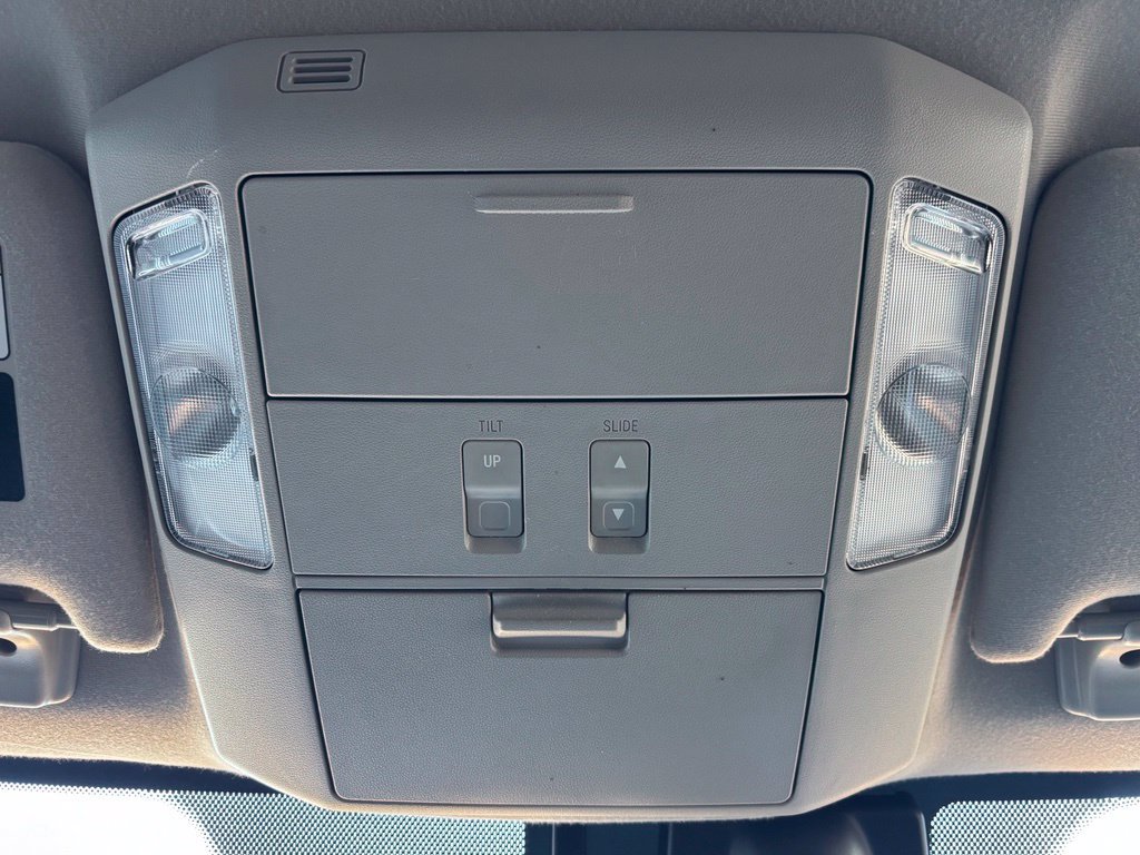 Used 2018 Toyota Sequoia TRD Sport AWD/4WD image 45