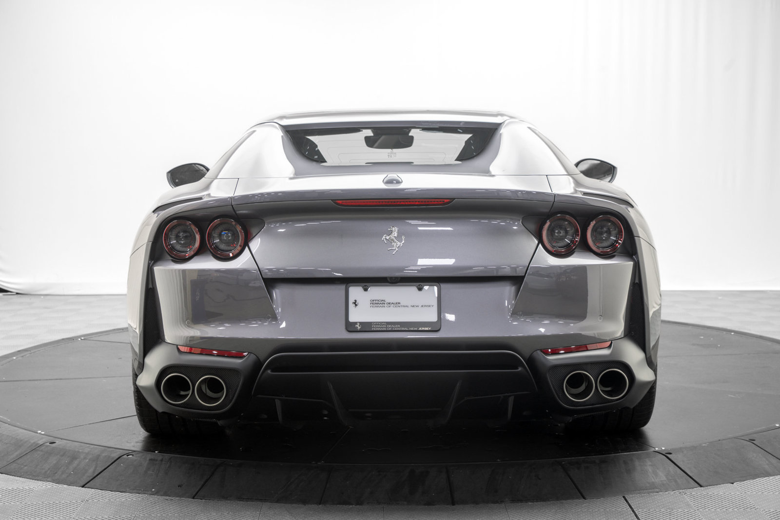 Used 2022 Ferrari 812 GTS RWD image 14