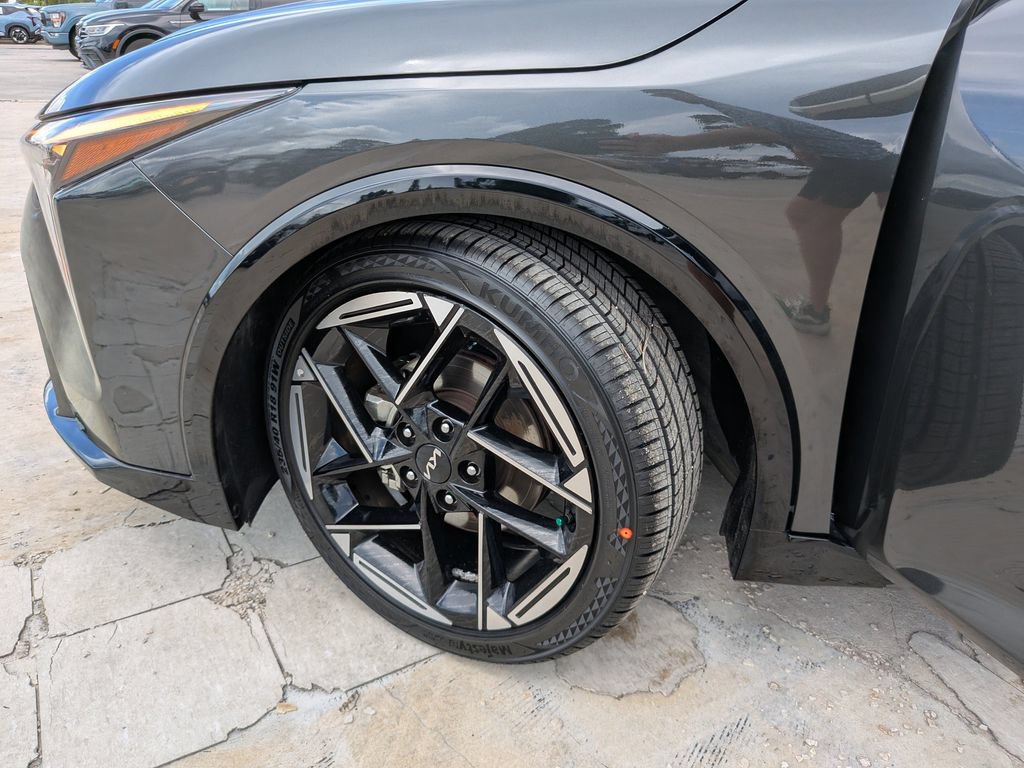 Certified 2025 Kia K4 EX w/ GT-Line Premium Package FWD image 38