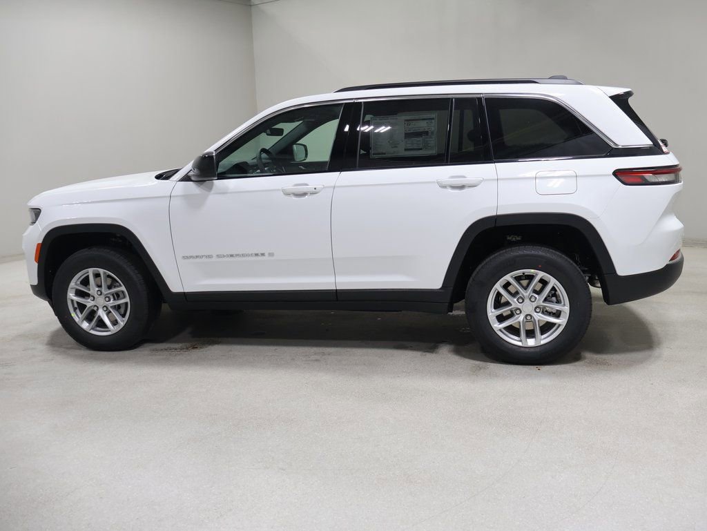 New 2025 Jeep Grand Cherokee Laredo X image 4