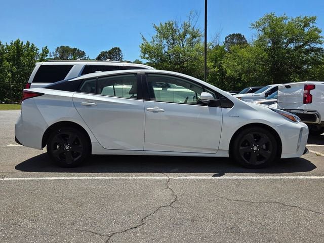 Used 2022 Toyota Prius XLE FWD image 2
