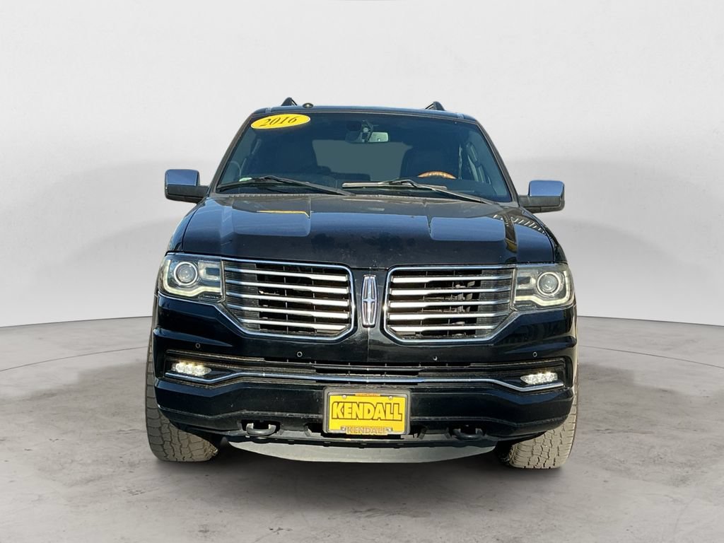 Used 2016 Lincoln Navigator Select AWD/4WD image 2