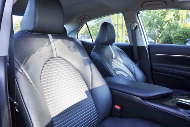 Used 2024 Toyota Camry SE image 36