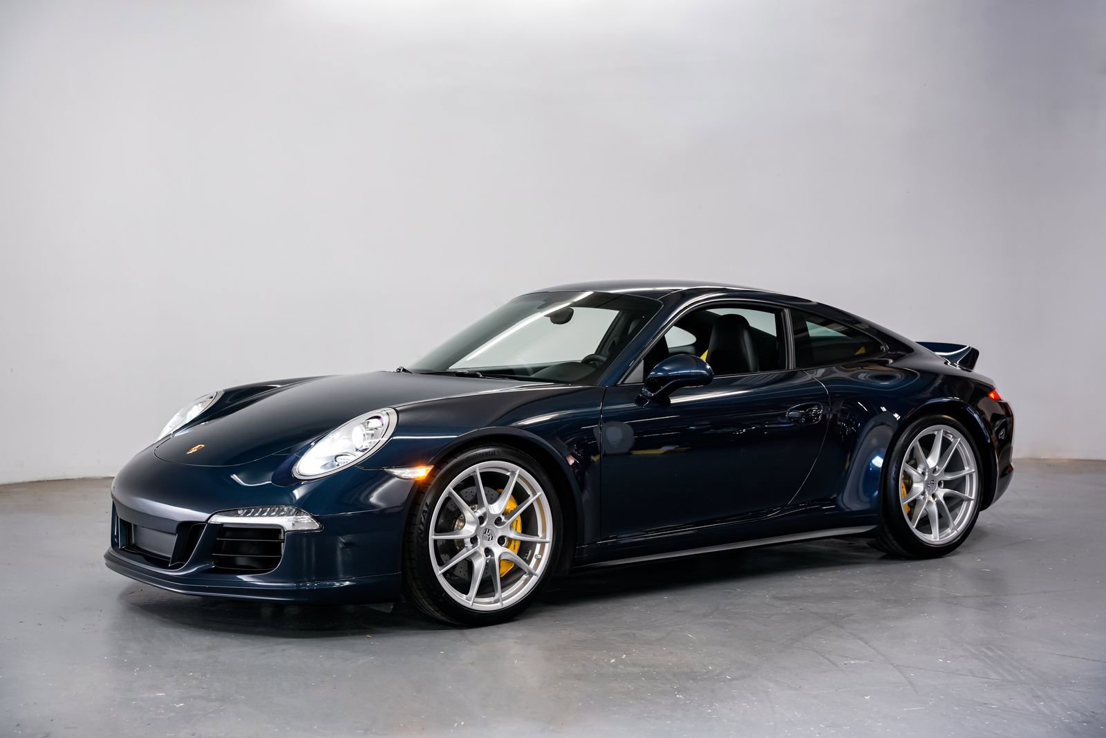 Used 2014 Porsche 911 Carrera 4 AWD/4WD image 6