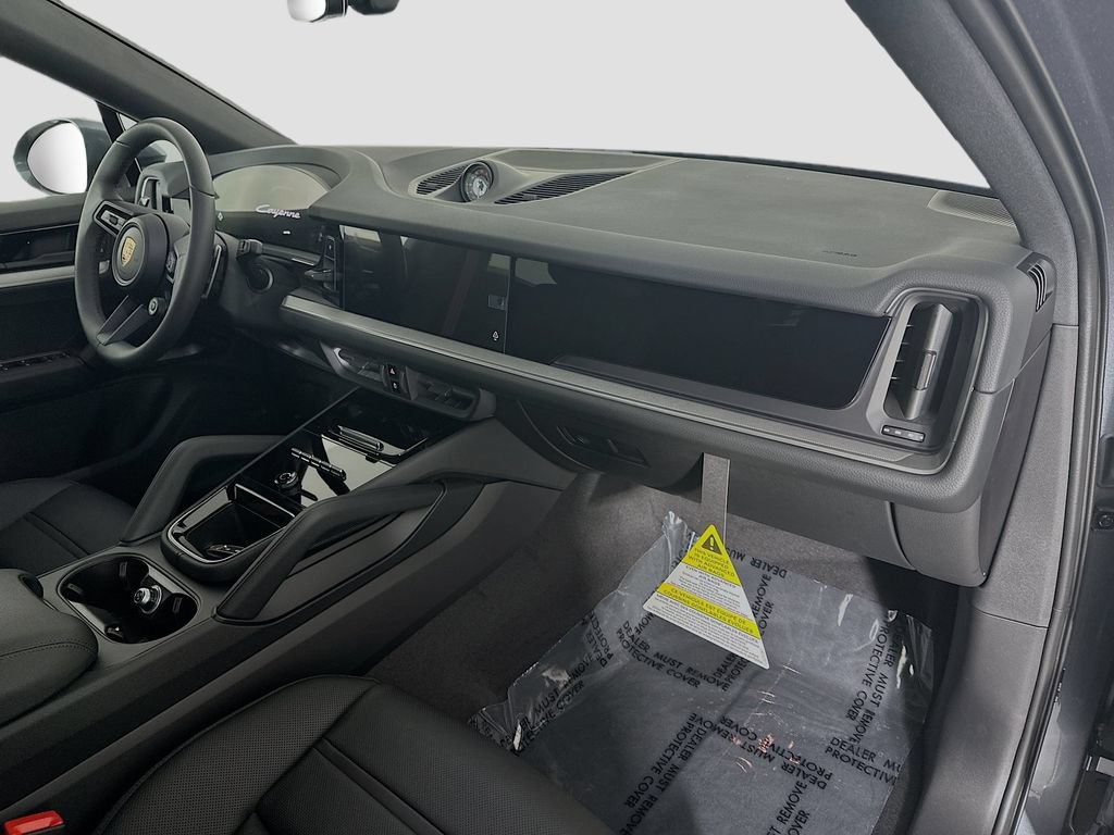 New 2026 Porsche Cayenne Coupe AWD/4WD image 30