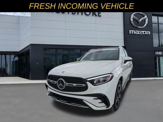 Used 2025 Mercedes-Benz GLC 350e 4MATIC w/ AMG Line image 6