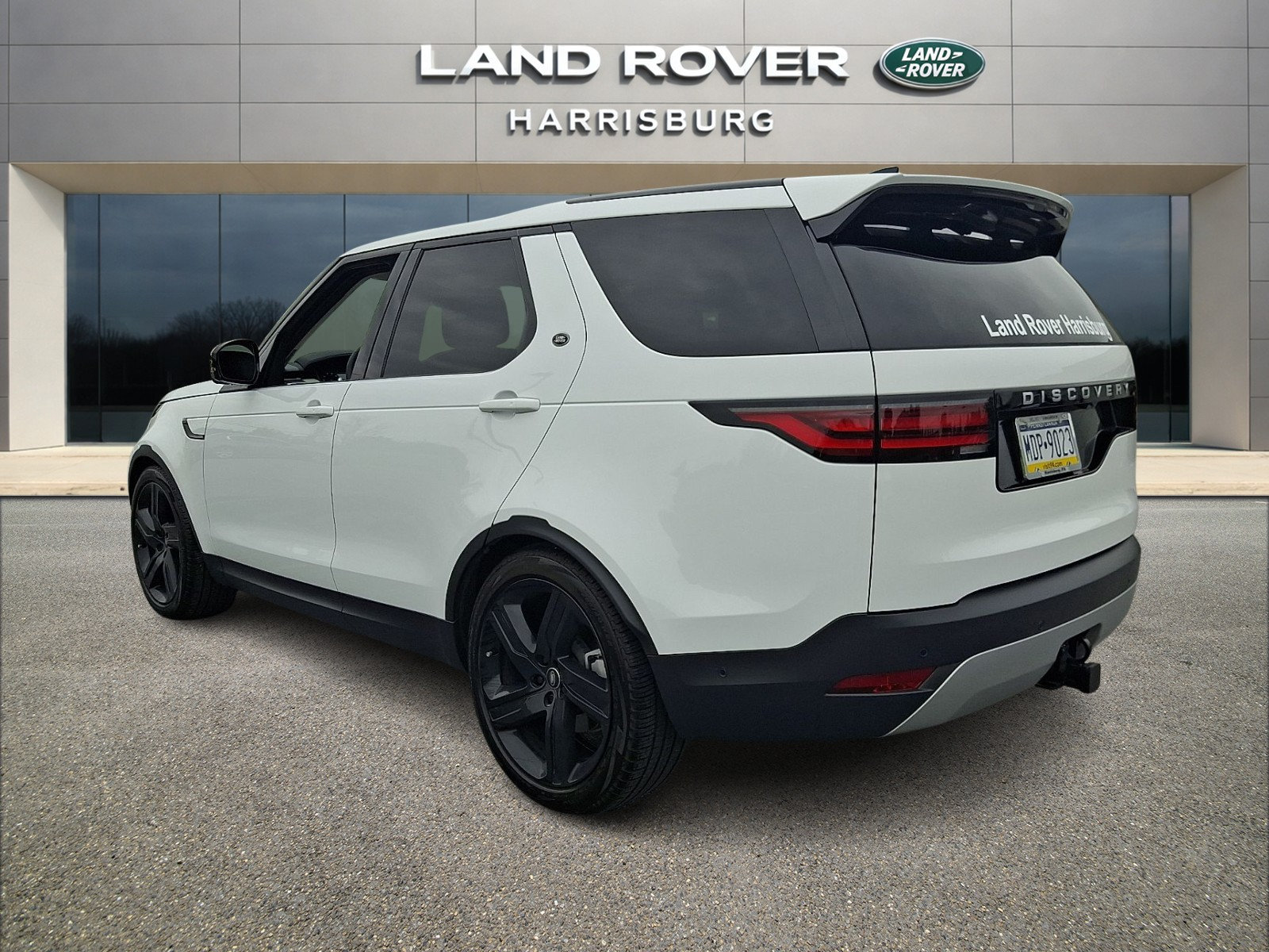 New 2026 Land Rover Discovery S AWD/4WD image 2