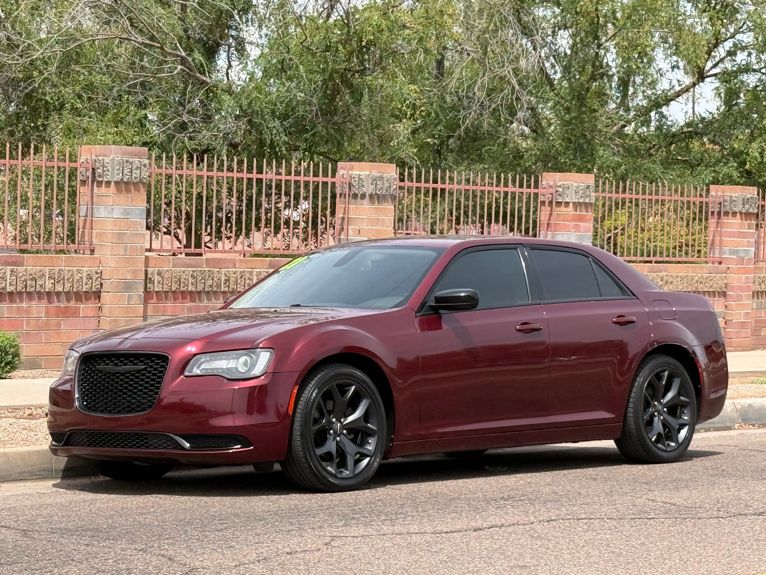 Used 2021 Chrysler 300 Touring w/ Sport Appearance Package RWD image 1