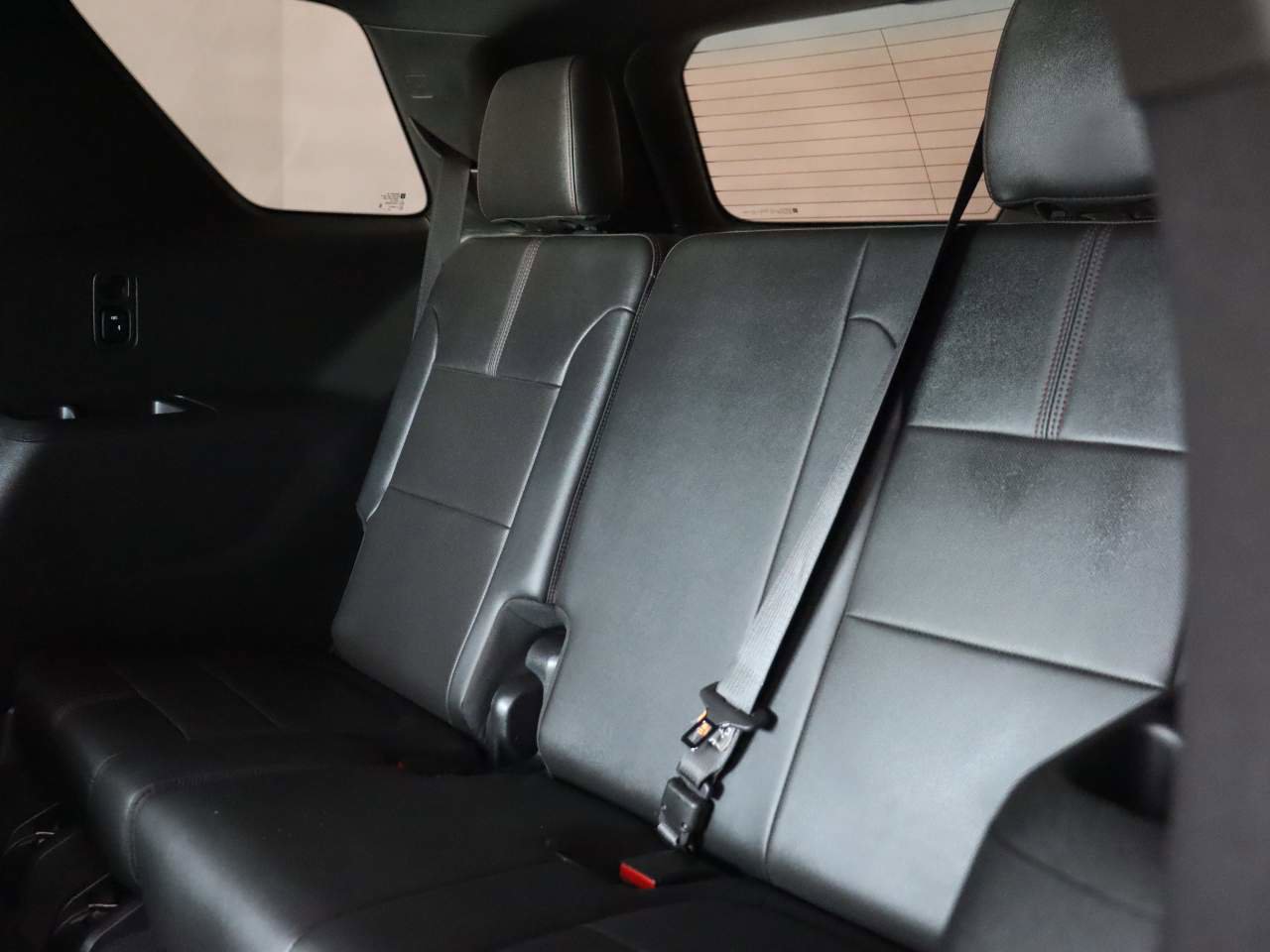 Used 2023 Chevrolet Traverse RS image 19