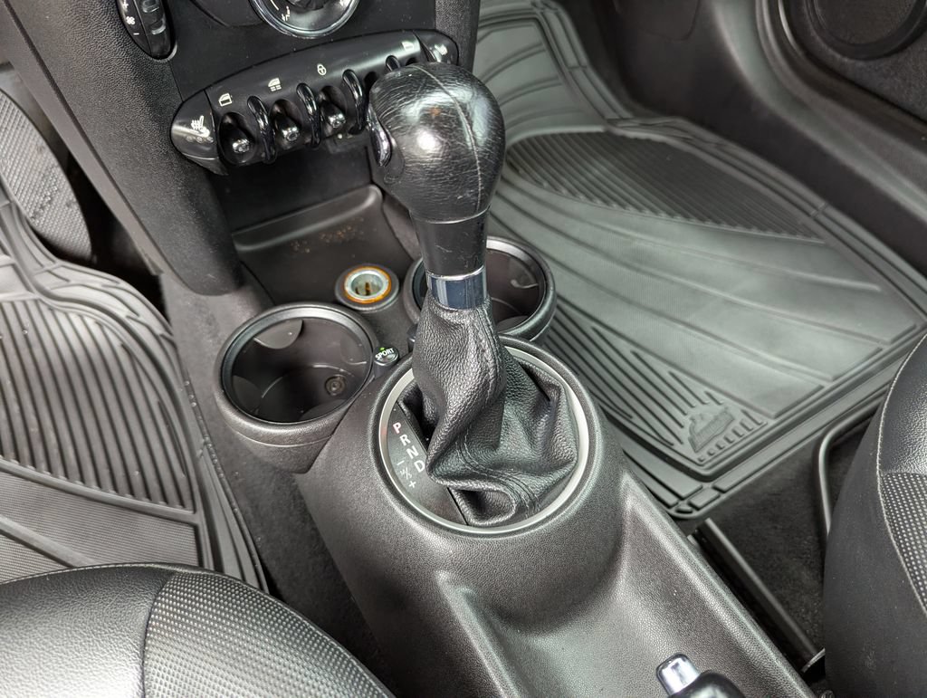 Used 2011 MINI Cooper Convertible FWD image 22