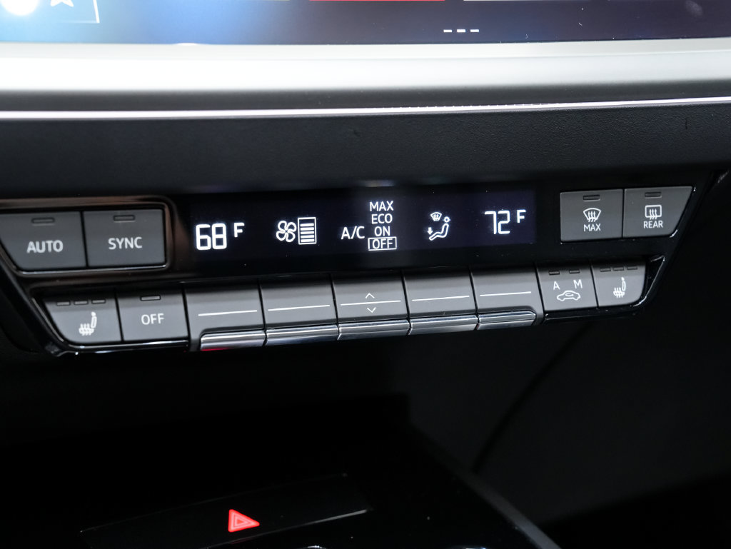 Used 2023 Audi Q4 e-tron Premium Plus w/ Premium Plus RWD image 17