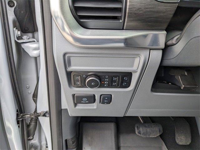 Used 2025 Ford F150 Lariat w/ Equipment Group 501A Mid image 32