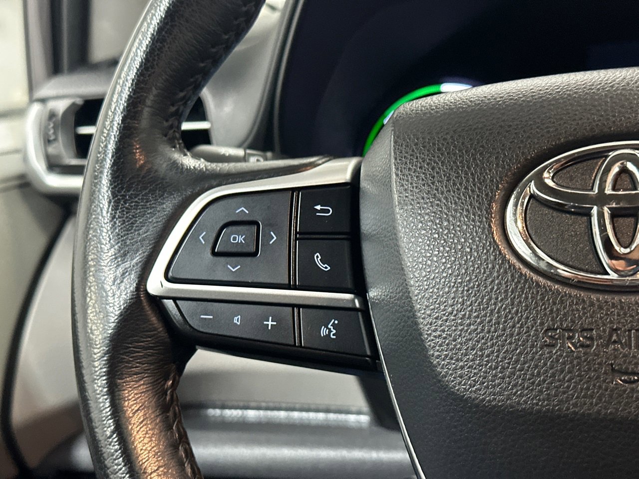 Used 2021 Toyota Sienna XLE image 25